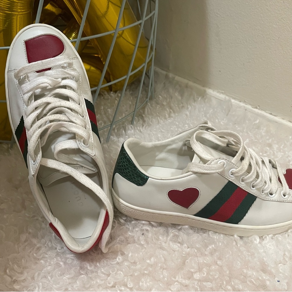 GUCCI Ace Heart Sneakers